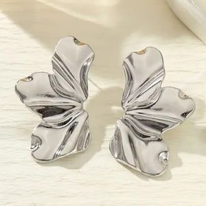 Modern Flower Petal Silver Tone Stud Earrings